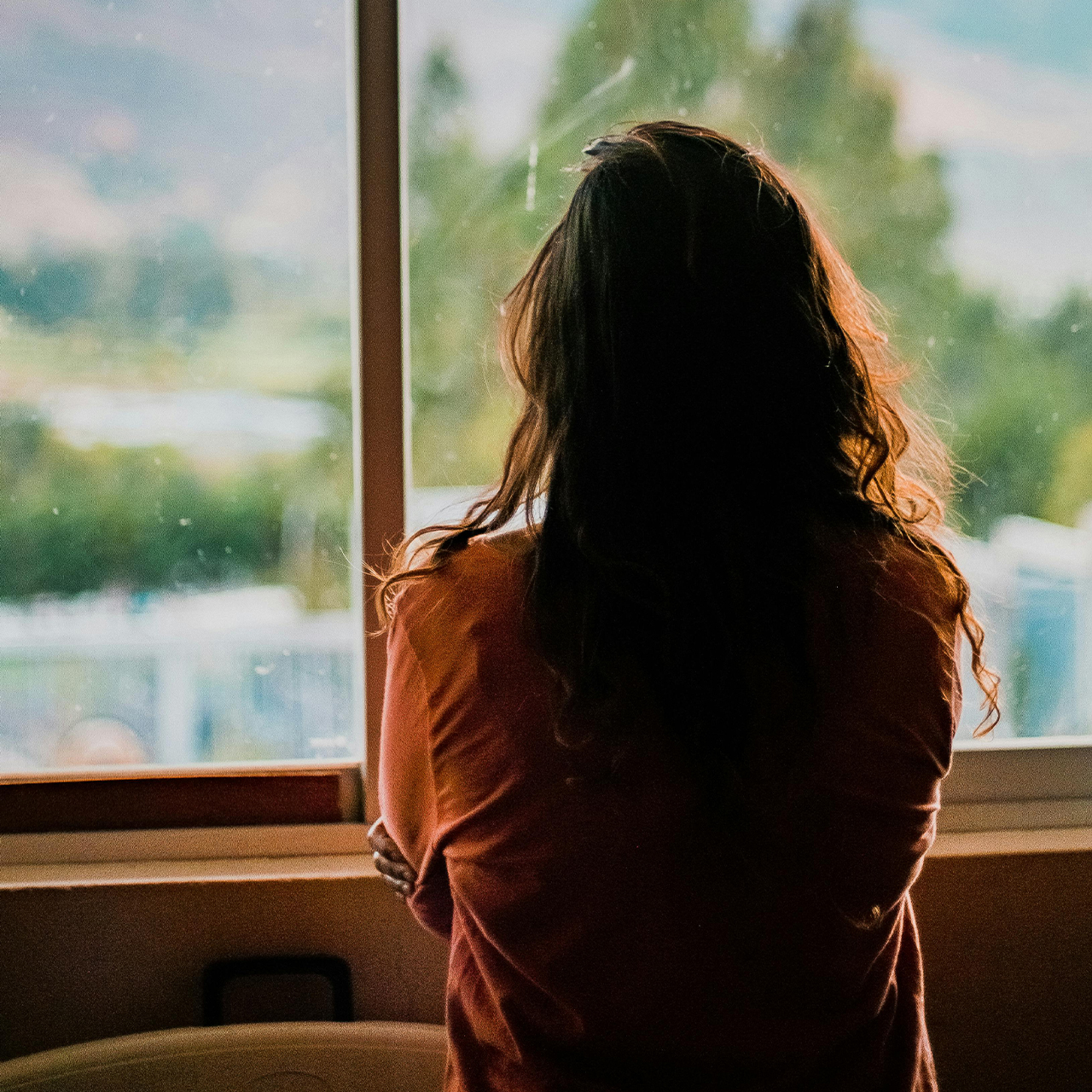 Si tienes preguntas, deseas más información sobre las terapias o quieres agendar una sesión, estaré encantado de leerte.